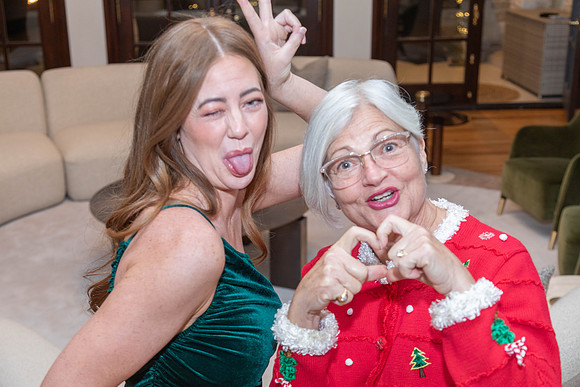 2024-Ellis Holiday Party-033