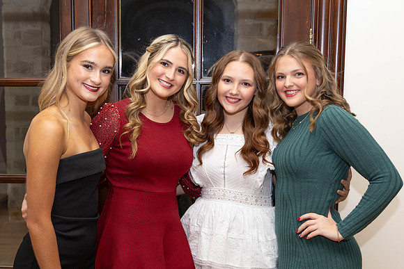 2024-Ellis Holiday Party-038