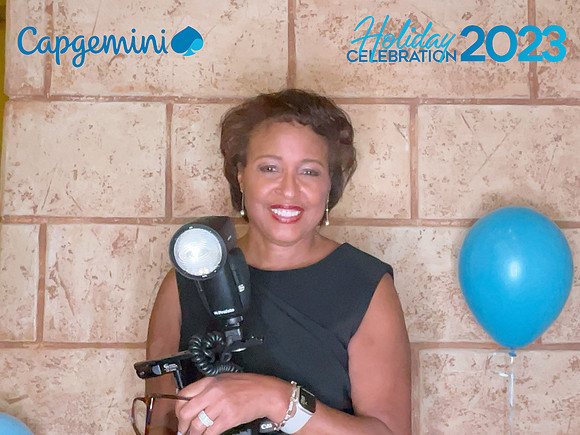 2023_Holiday_Celebrations_-_Capgemini_photo_2