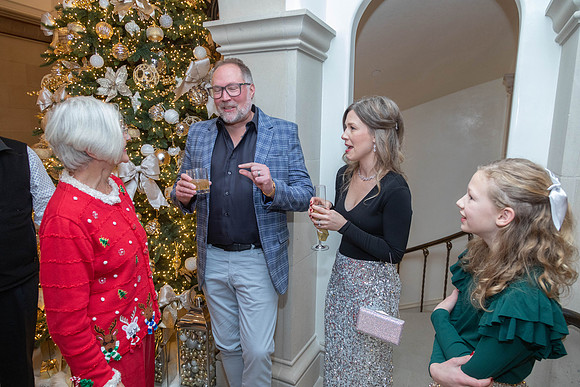 2024-Ellis Holiday Party-028