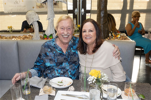2025-David & Diane's 30th Ann-34